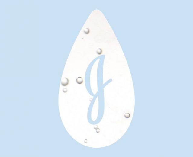 Johnson's® baby teardrop logo